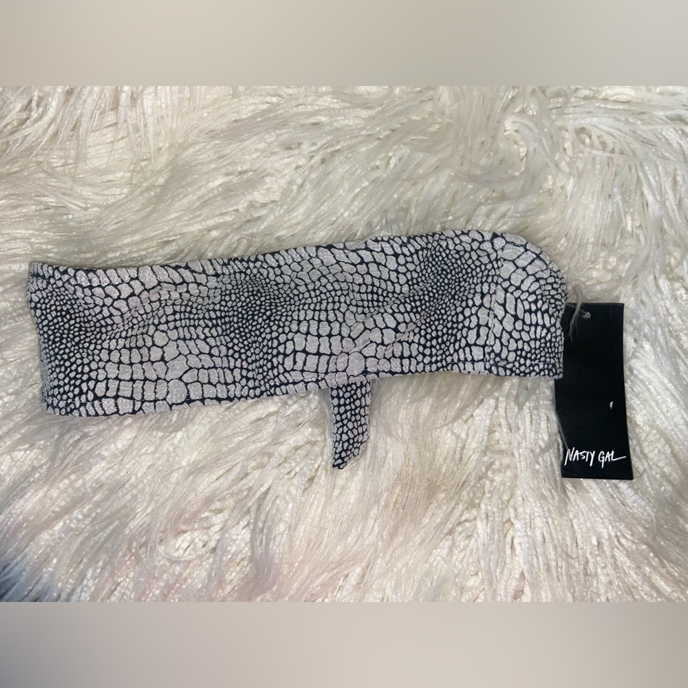 Nasty Gal Bandeau Tie back Snake Print Size 0